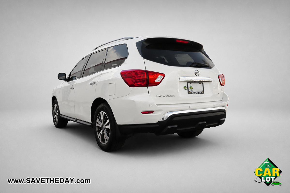 Used 2019 Nissan Pathfinder S AWD/4WD image 6