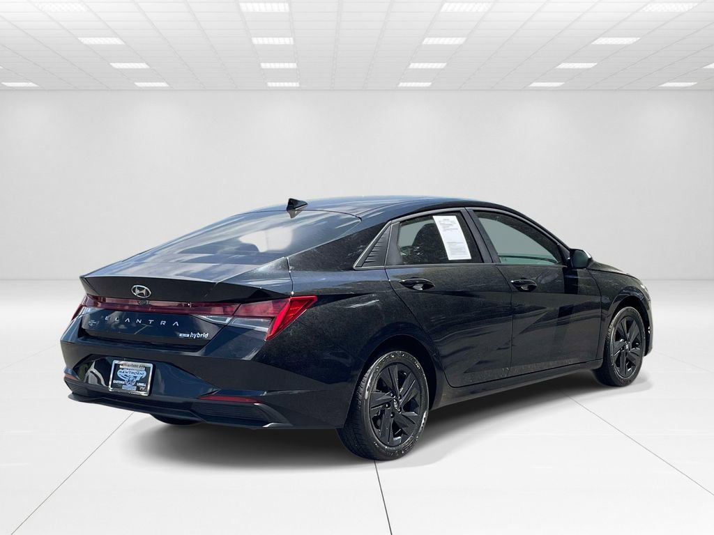 Used 2022 Hyundai Elantra Blue FWD image 5