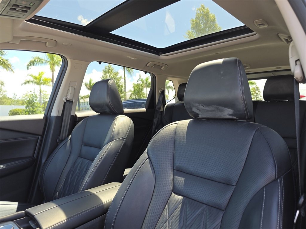 Used 2022 Nissan Rogue Platinum w/ Head-Up Display Package image 22