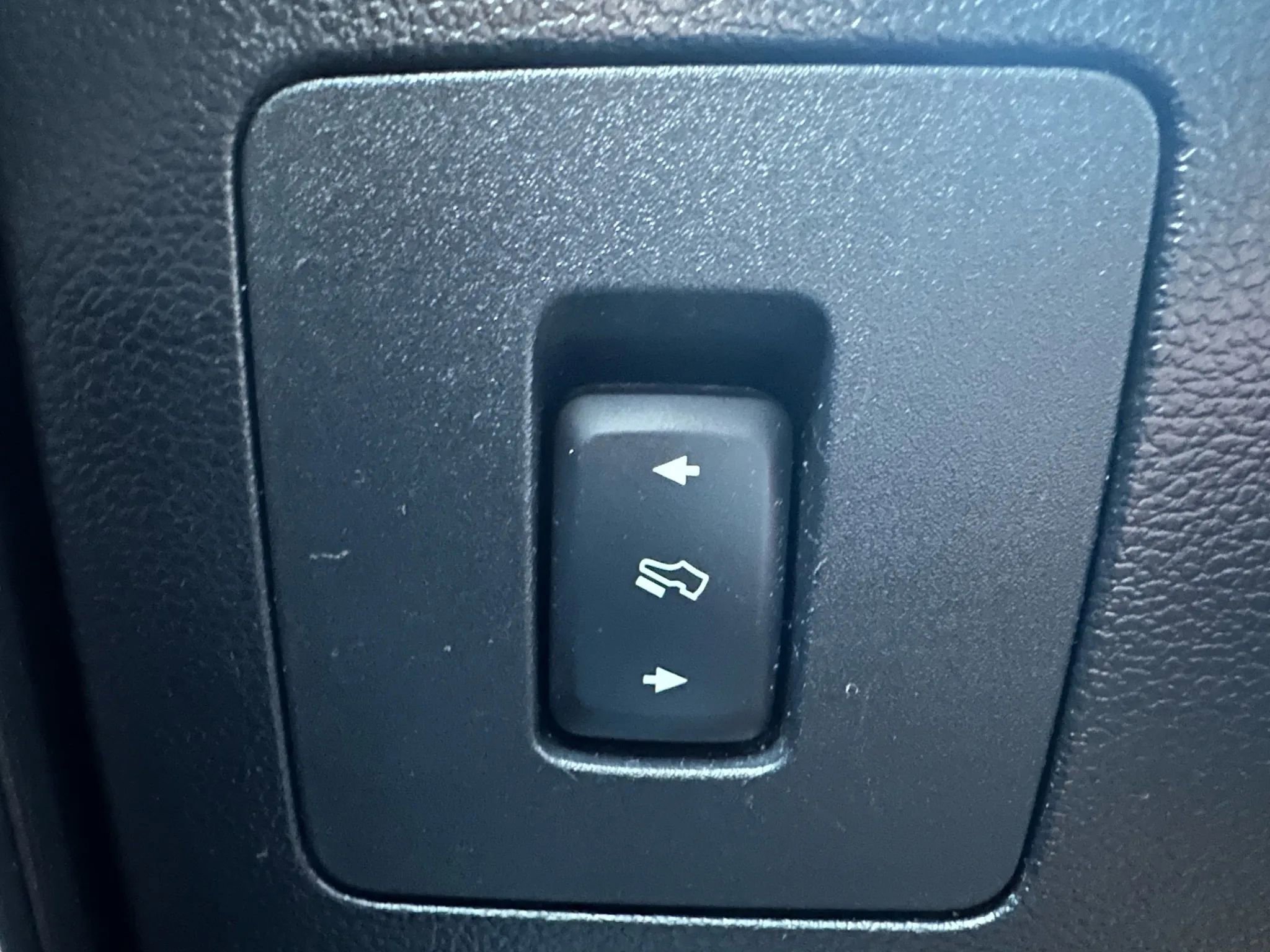 Used 2016 Ford F150 Limited w/ Trailer Tow Package image 25