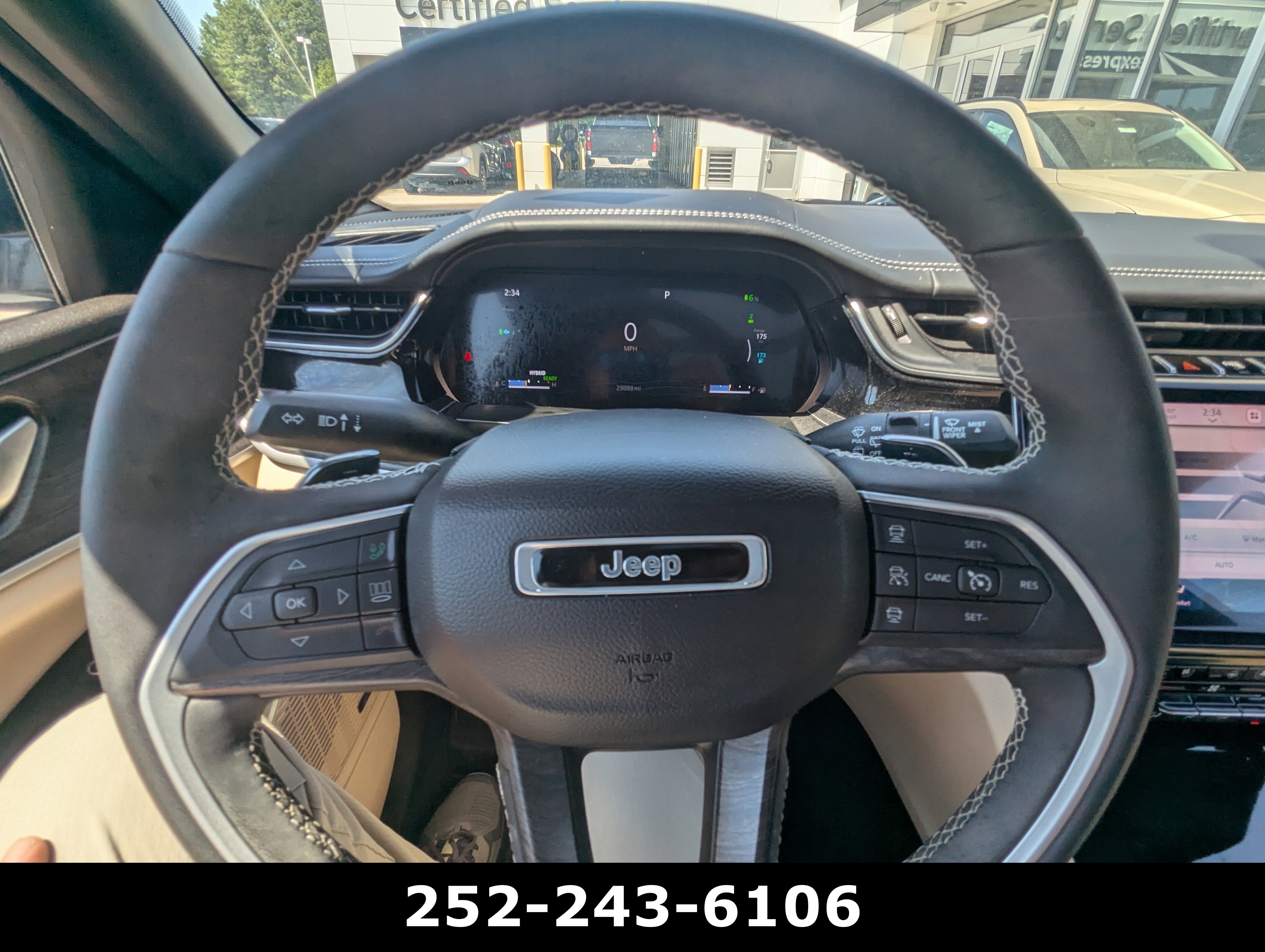 Used 2022 Jeep Grand Cherokee Limited 4xe w/ Luxury Tech Group II AWD/4WD image 13