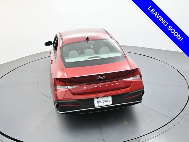 Used 2024 Hyundai Elantra SEL FWD image 23