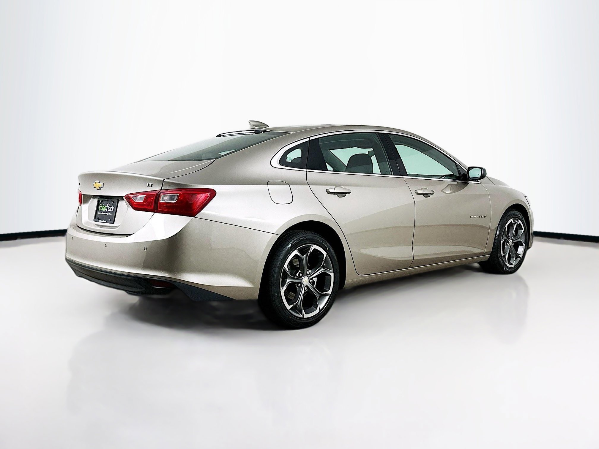 Used 2024 Chevrolet Malibu LT image 9