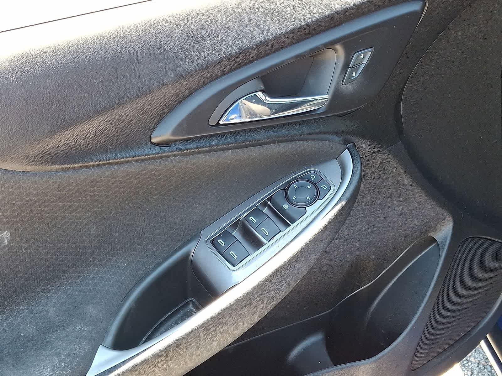 Used 2023 Chevrolet Malibu RS FWD image 27