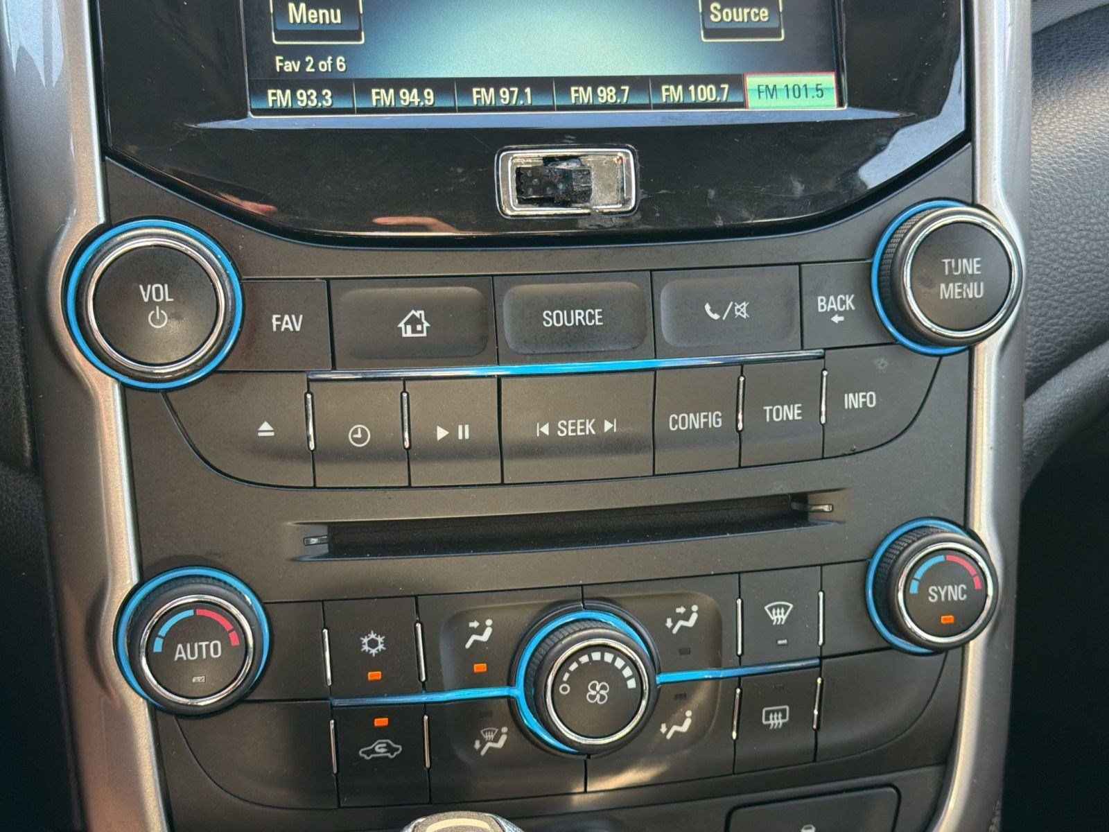 Used 2014 Chevrolet Malibu LT FWD image 22
