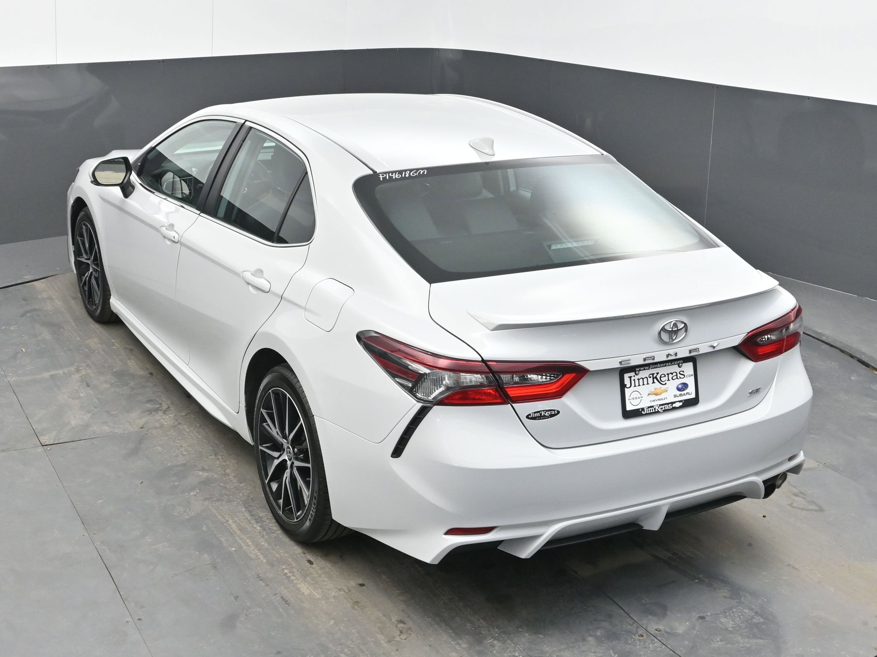 Used 2024 Toyota Camry SE image 37