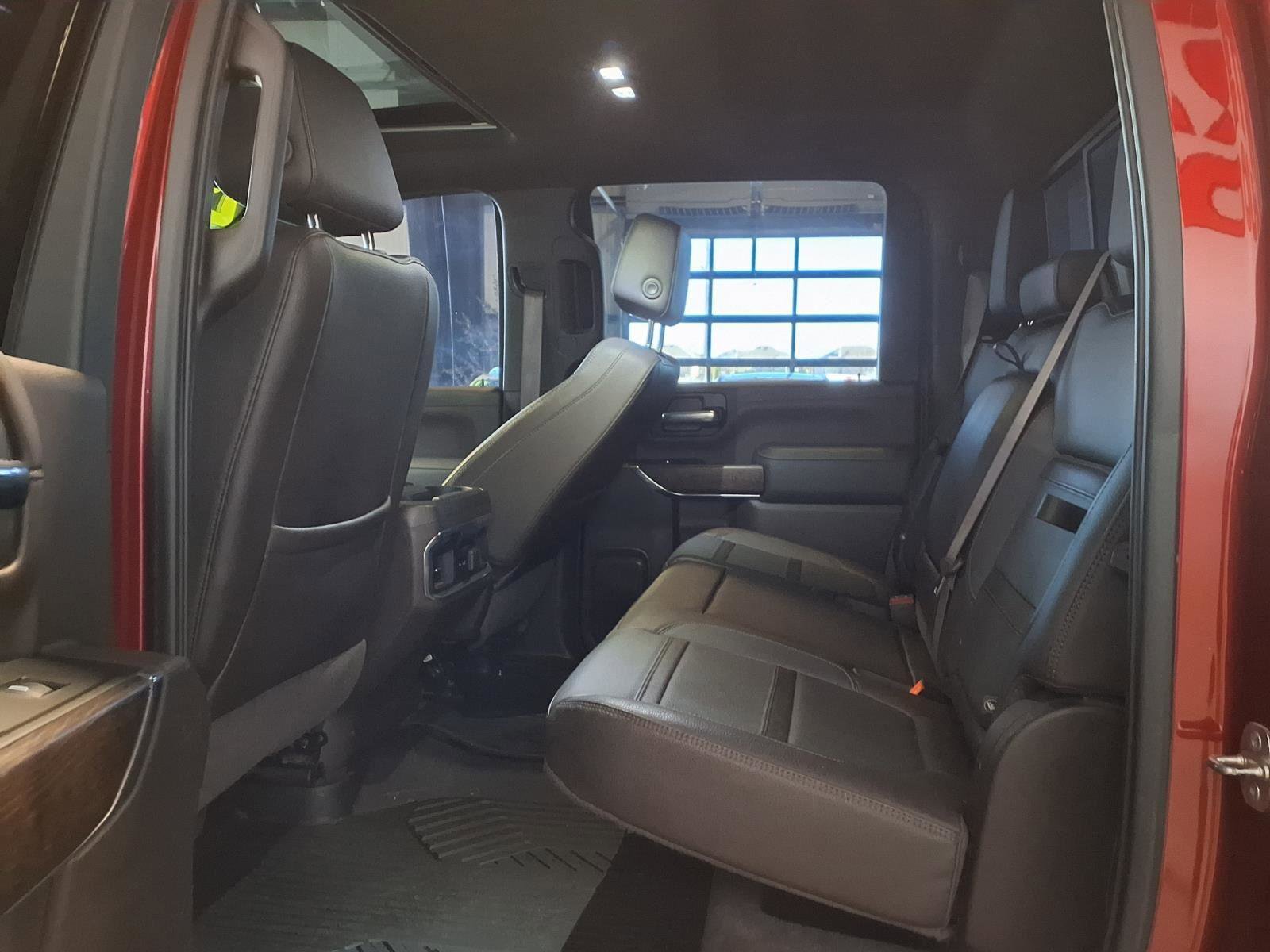 Used 2022 GMC Sierra 2500 Denali w/ Denali Ultimate Package image 13