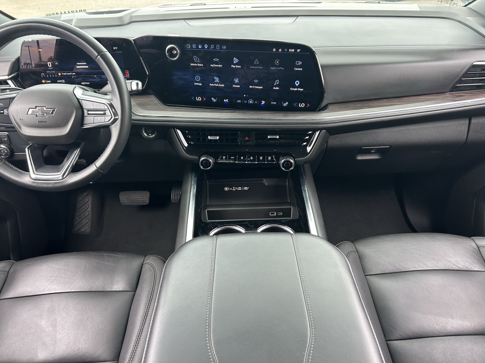 Used 2025 Chevrolet Tahoe Z71 AWD/4WD image 16
