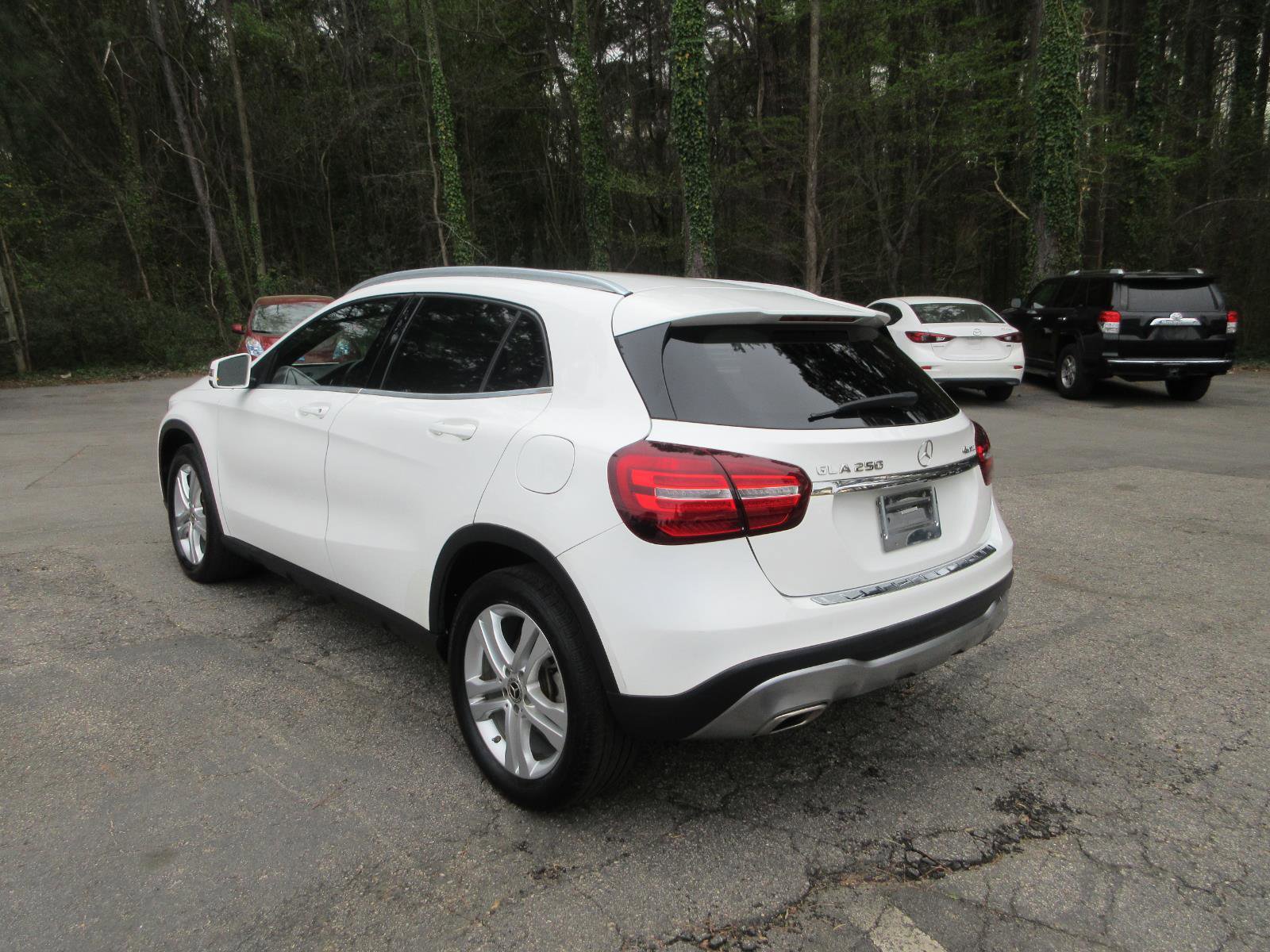 Used 2020 Mercedes-Benz GLA 250 4MATIC image 7