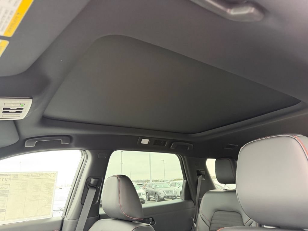 New 2026 Nissan Pathfinder Rock Creek w/ Rock Creek Premium Package AWD/4WD image 32