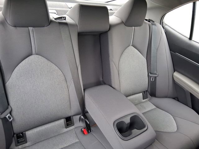 Used 2022 Toyota Camry LE FWD image 18