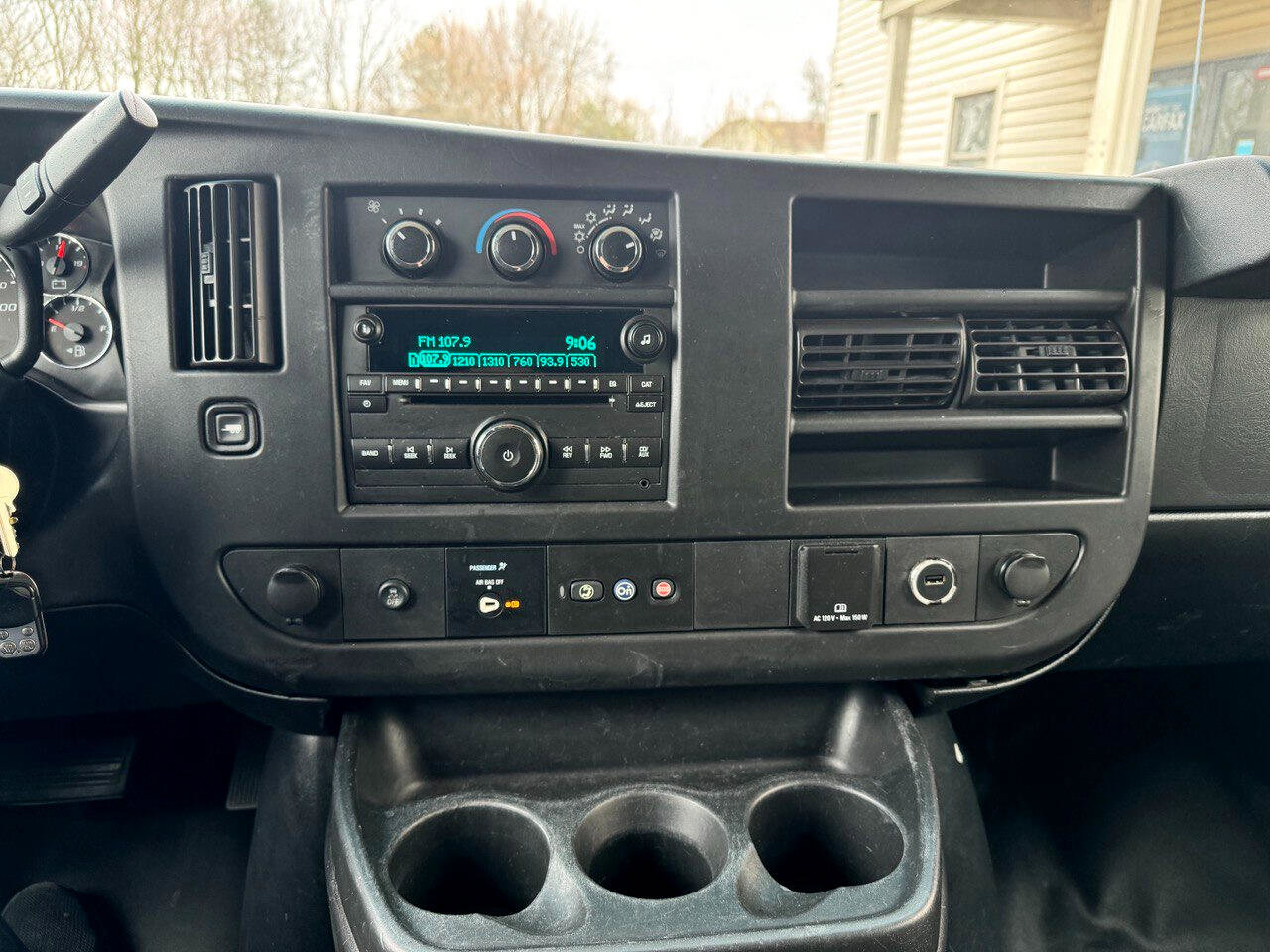 Used 2019 GMC Savana 3500 w/ Power Convenience Package image 14