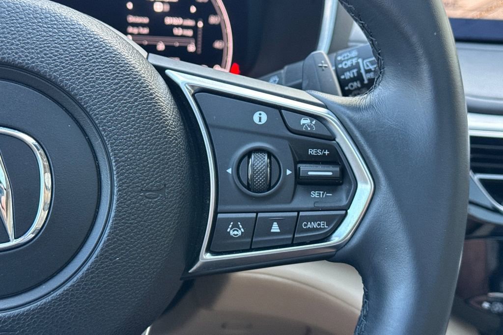 Certified 2023 Acura MDX FWD w/ Technology Package image 32