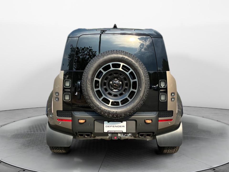 New 2026 Land Rover Defender 110 OCTA AWD/4WD image 6