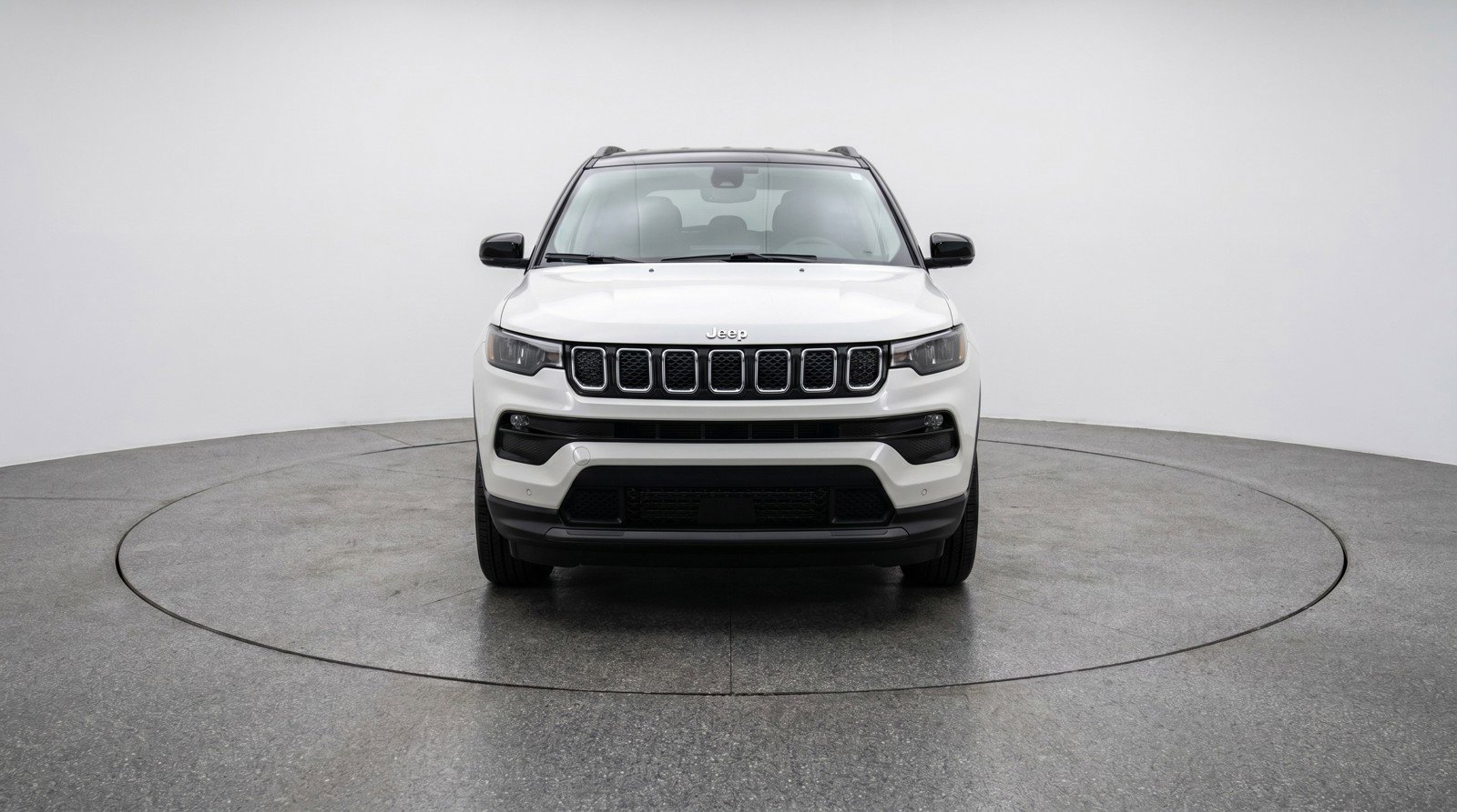 Used 2025 Jeep Compass Limited AWD/4WD image 2