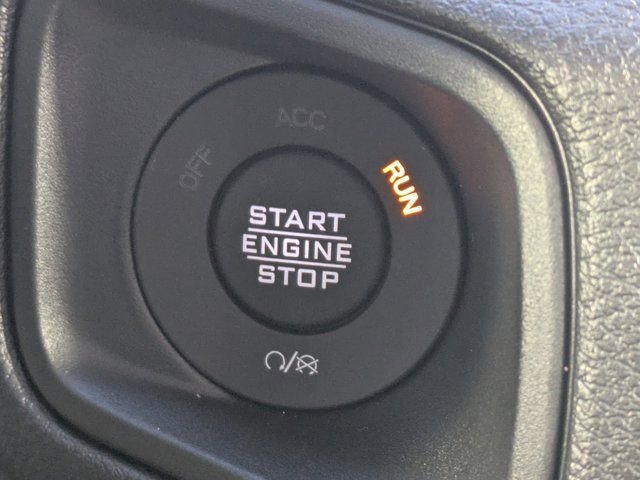 New 2025 Jeep Gladiator Sport image 24