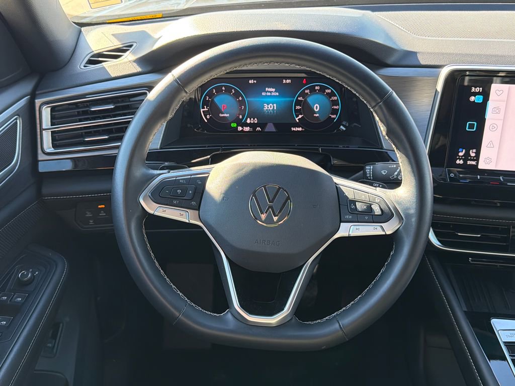 Used 2025 Volkswagen Atlas Cross Sport SE image 16