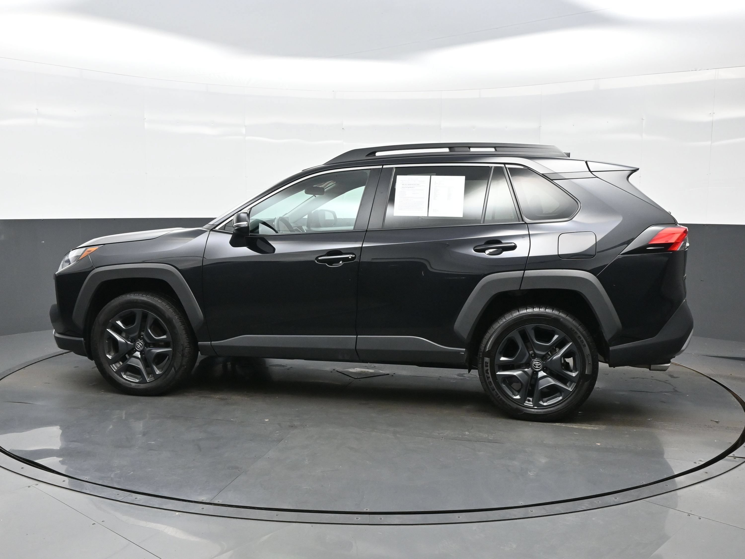 Used 2024 Toyota RAV4 Adventure AWD/4WD image 3