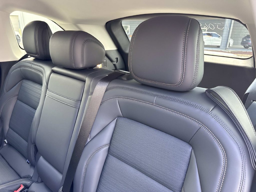 New 2026 Lincoln Nautilus Reserve w/ Jet Appearance Package AWD/4WD image 14