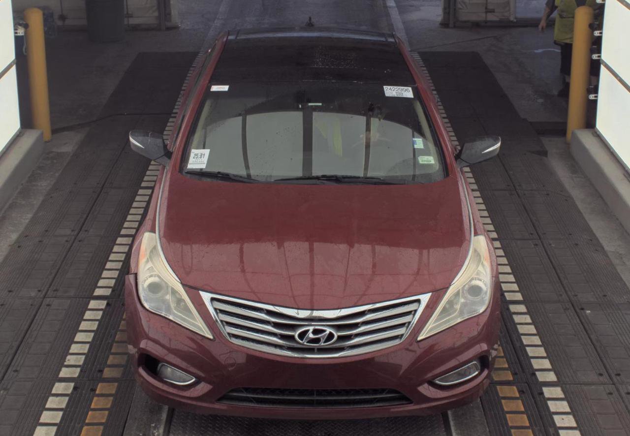 Used 2014 Hyundai Azera Limited w/ Option Group 02 image 2