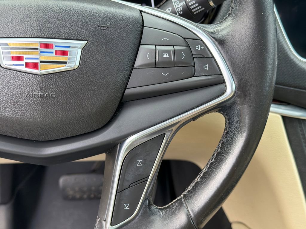 Used 2018 Cadillac XT5 Luxury w/ Driver Awareness Package image 26