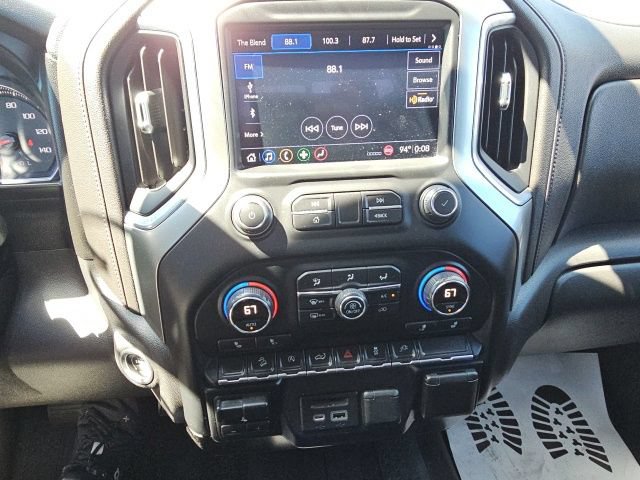 Used 2019 Chevrolet Silverado 1500 LT w/ Texas Edition AWD/4WD image 19