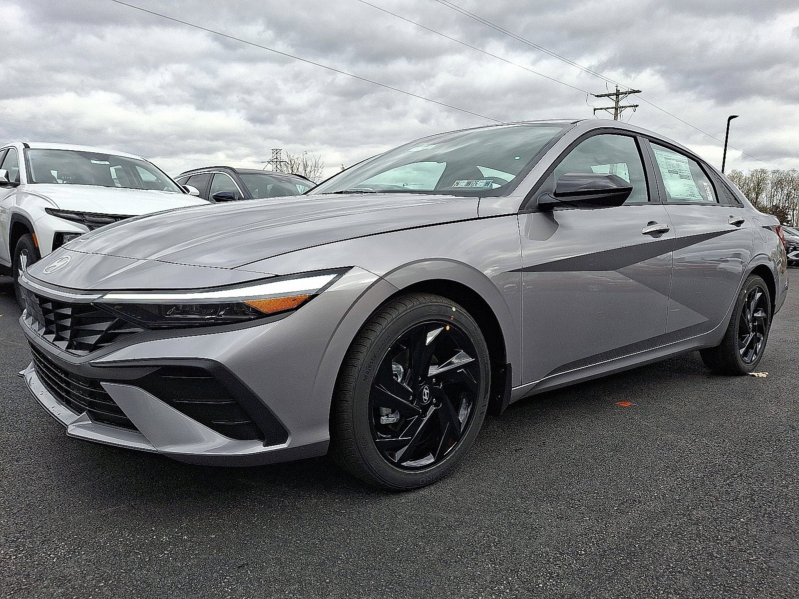 Used 2026 Hyundai Elantra Sport image 2