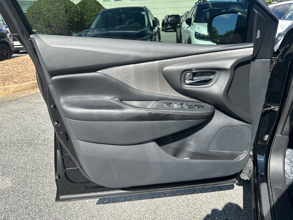 Used 2024 Nissan Murano SV FWD image 10