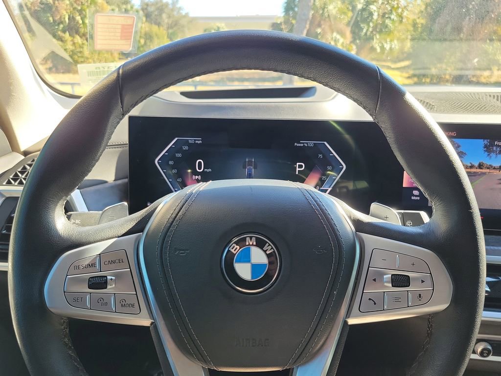 Used 2023 BMW X7 xDrive40i w/ Premium Package image 21