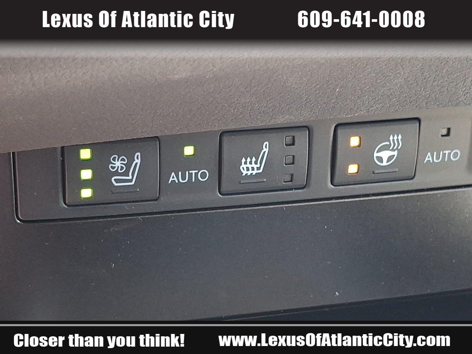 Used 2025 Lexus ES 350 w/ Premium Package FWD image 25