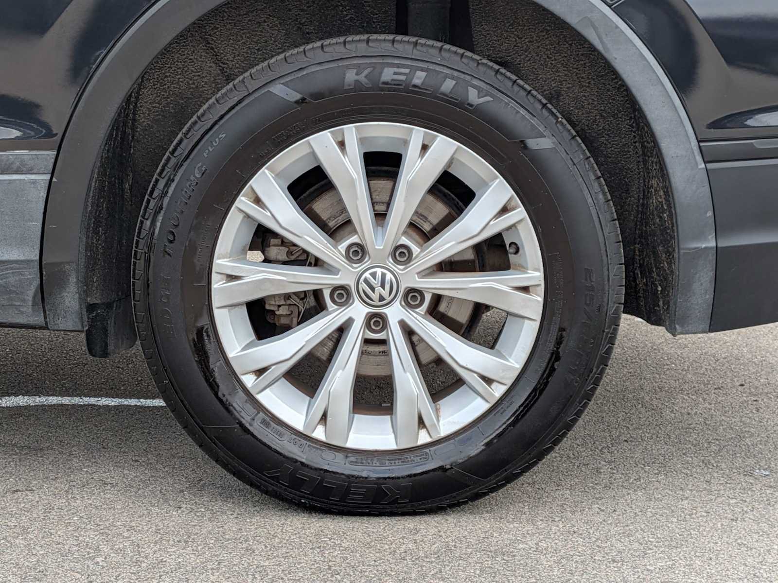 Used 2019 Volkswagen Tiguan SE AWD/4WD image 13