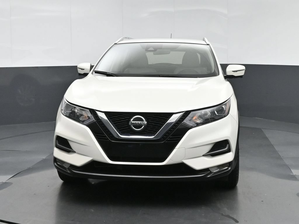 Used 2022 Nissan Rogue Sport SV w/ Technology Package AWD/4WD image 2