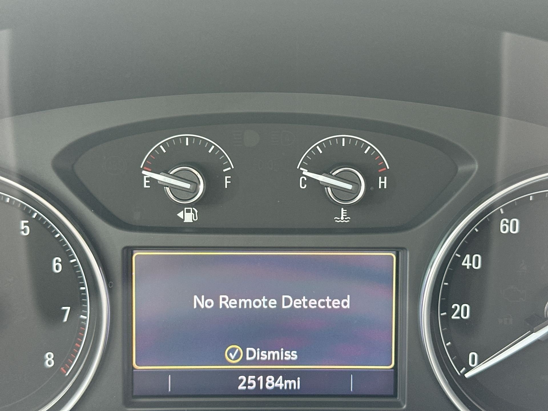 Used 2023 Buick Enclave Essence w/ Sport Touring Edition FWD image 4