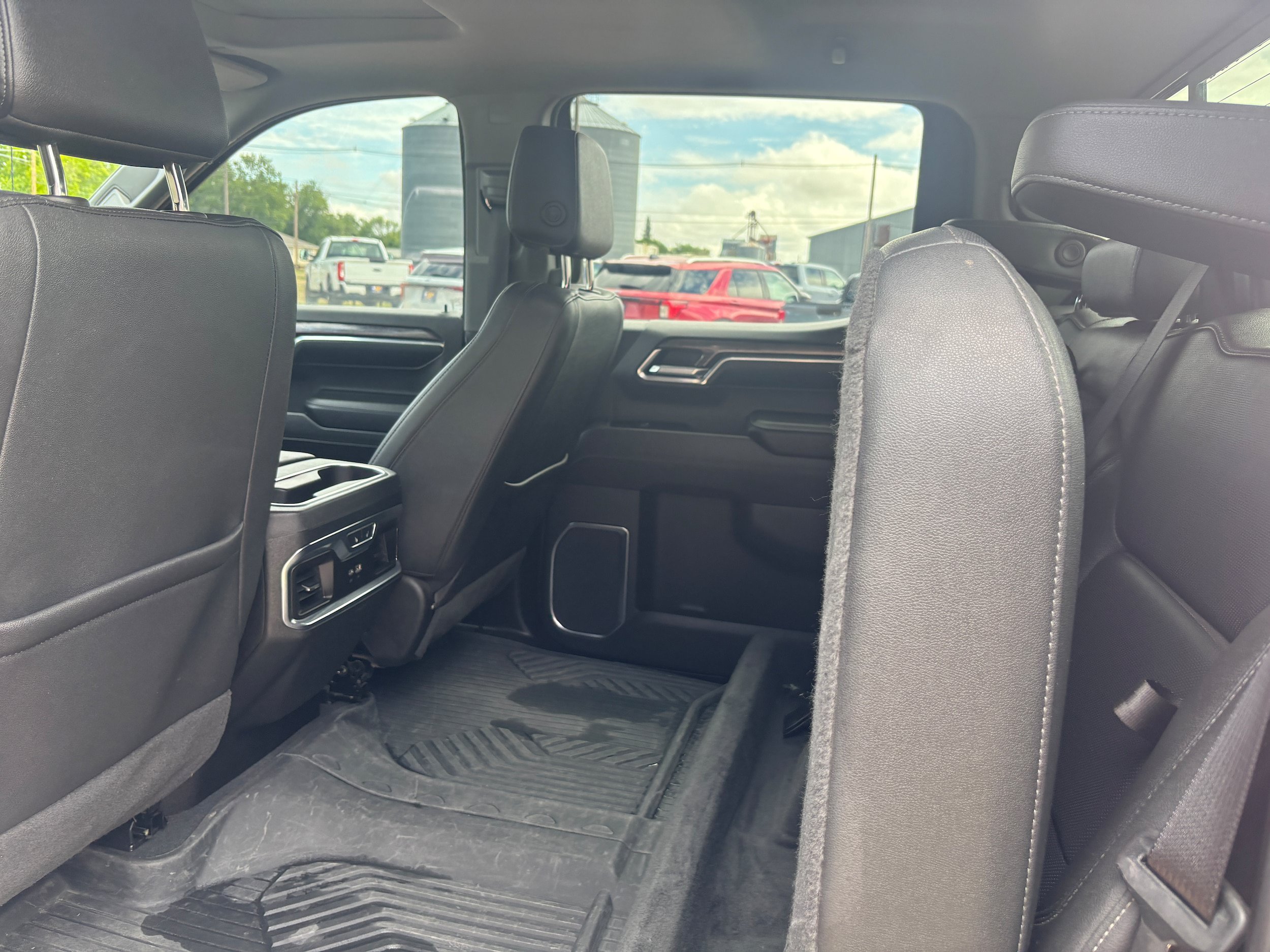 Used 2024 Chevrolet Silverado 1500 LTZ w/ LTZ Premium Package AWD/4WD image 11