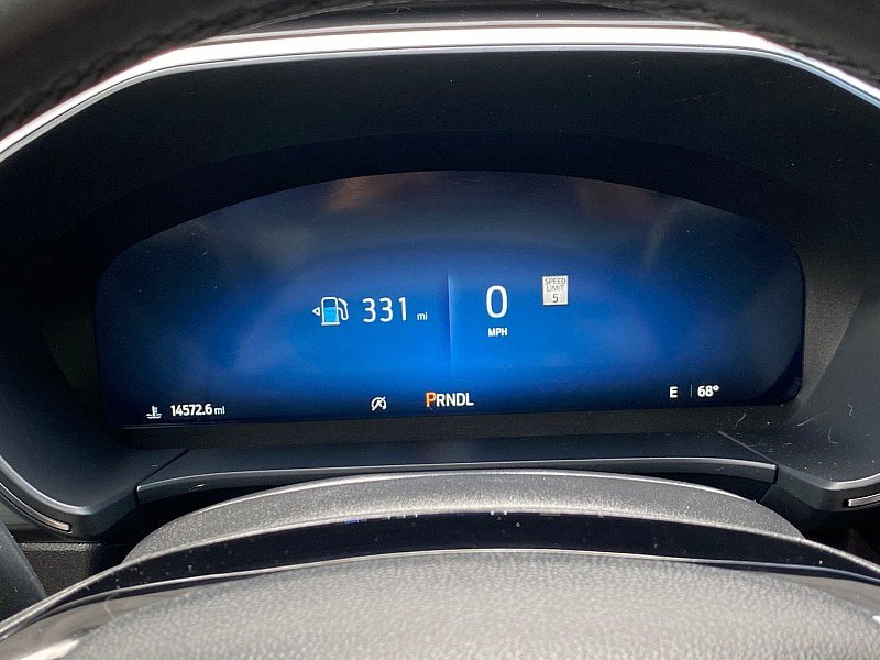 Certified 2025 Ford Escape Platinum w/ Premium Technology Package AWD/4WD image 18