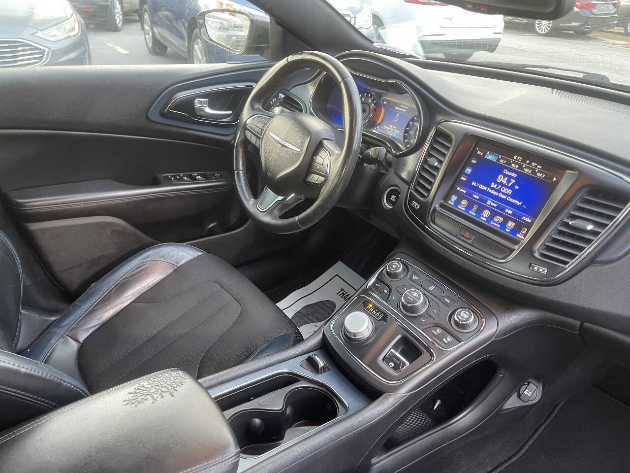 Used 2016 Chrysler 200 S w/ Comfort Group FWD image 25