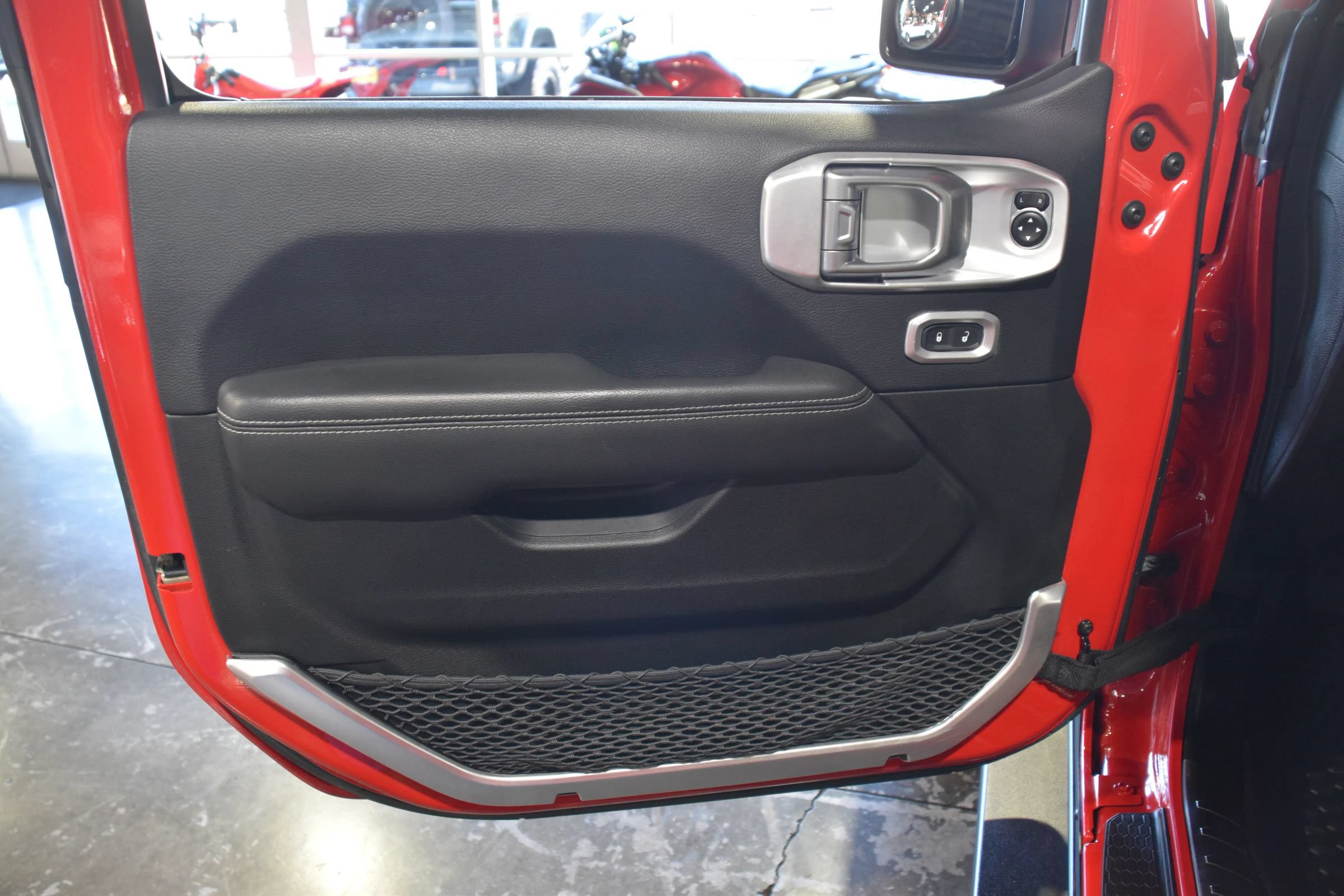 Used 2019 Jeep Wrangler Rubicon AWD/4WD image 14