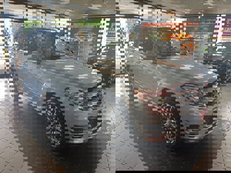 Used 2014 Mercedes-Benz GLK 350 GLK 350 4MATIC 4DR SUV AWD image 4