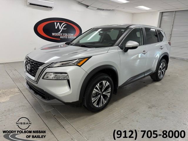 Used 2022 Nissan Rogue SV image 1