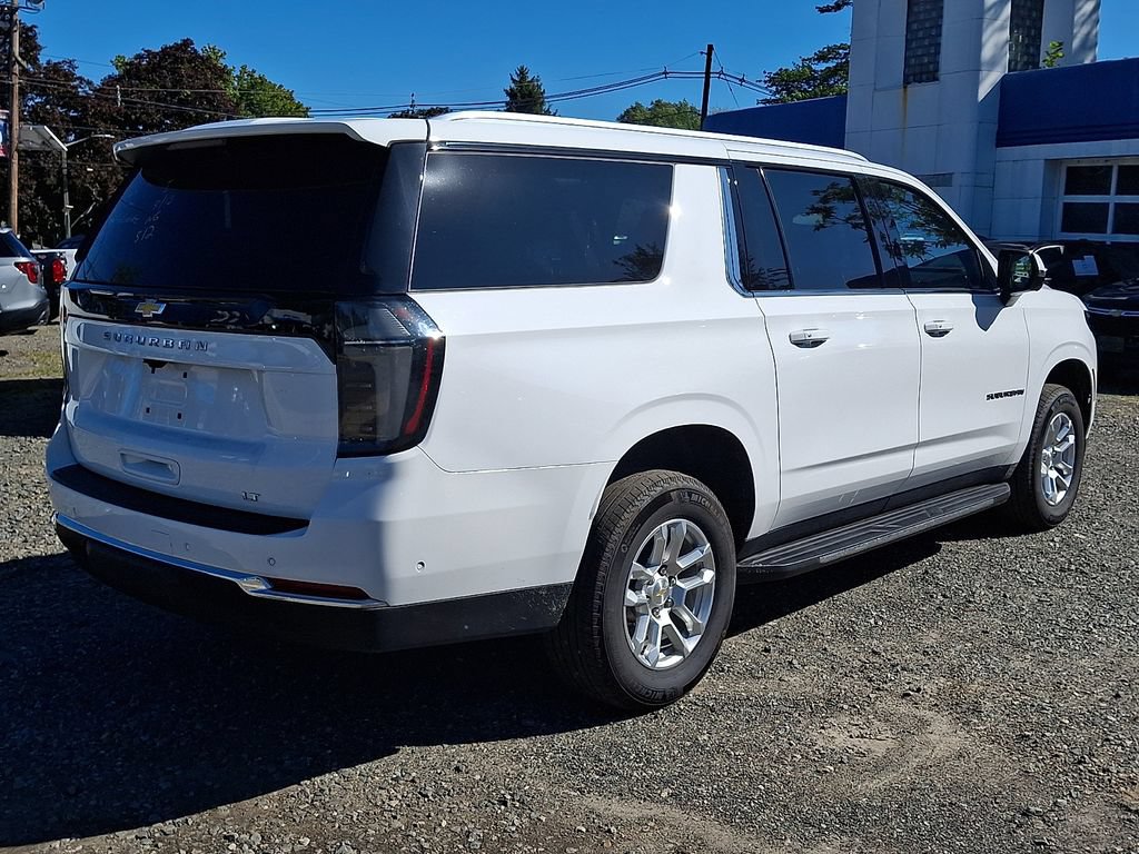 Used 2026 Chevrolet Suburban LT w/ Comfort Package AWD/4WD image 9