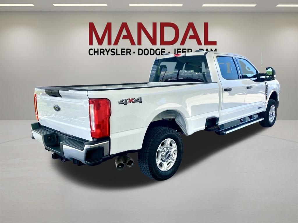 Used 2025 Ford F250 XLT AWD/4WD image 5