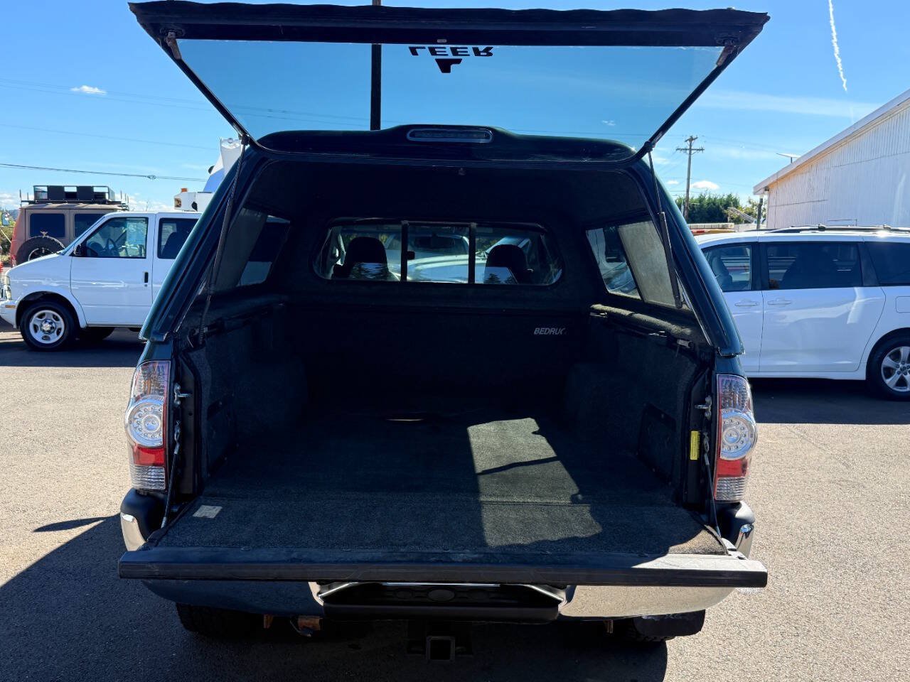 Used 2010 Toyota Tacoma 4x4 Access Cab w/ SR5 Pkg #2 image 12