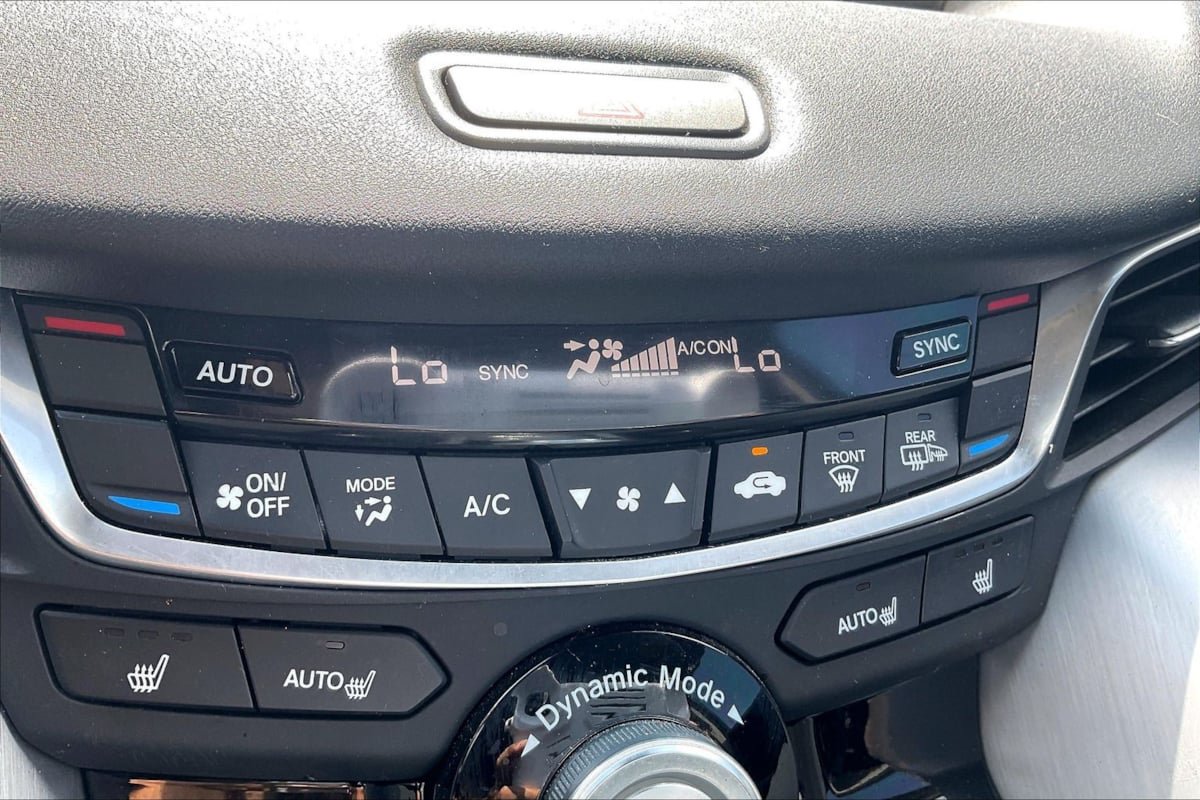 Used 2023 Acura TLX w/ Technology Package FWD image 5