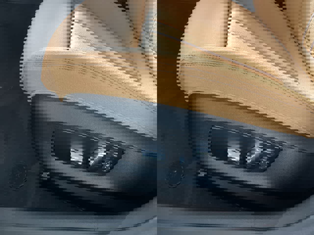 Certified 2023 BMW 530i xDrive w/ M Sport Package image 10