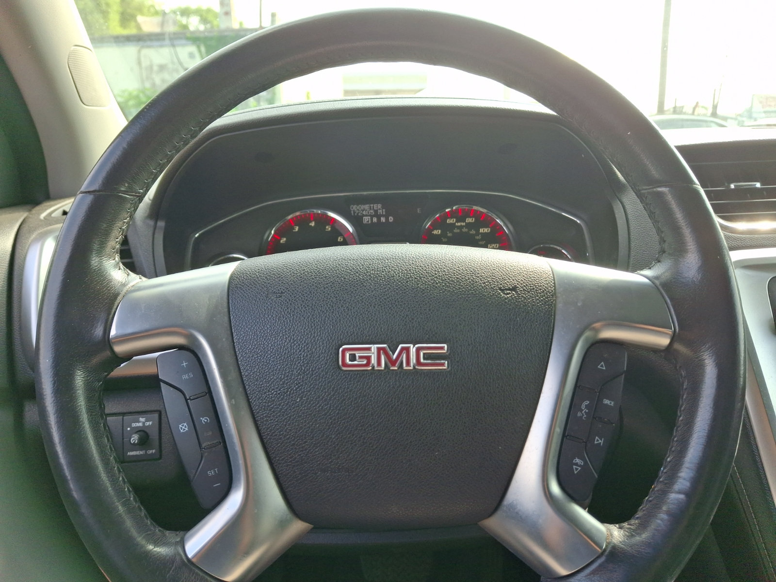 Used 2016 GMC Acadia SLE AWD/4WD image 18