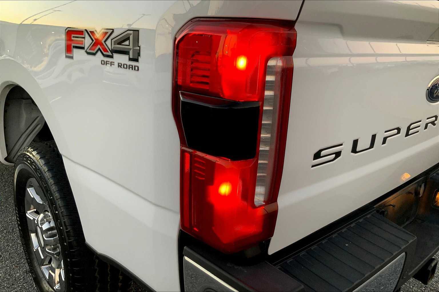 Used 2024 Ford F250 Lariat w/ Lariat Ultimate Package image 26