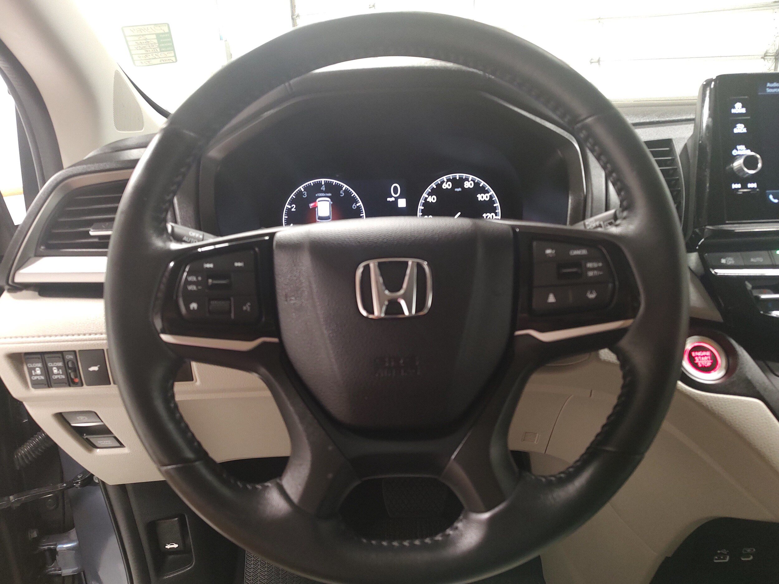 Used 2025 Honda Odyssey EX-L image 5