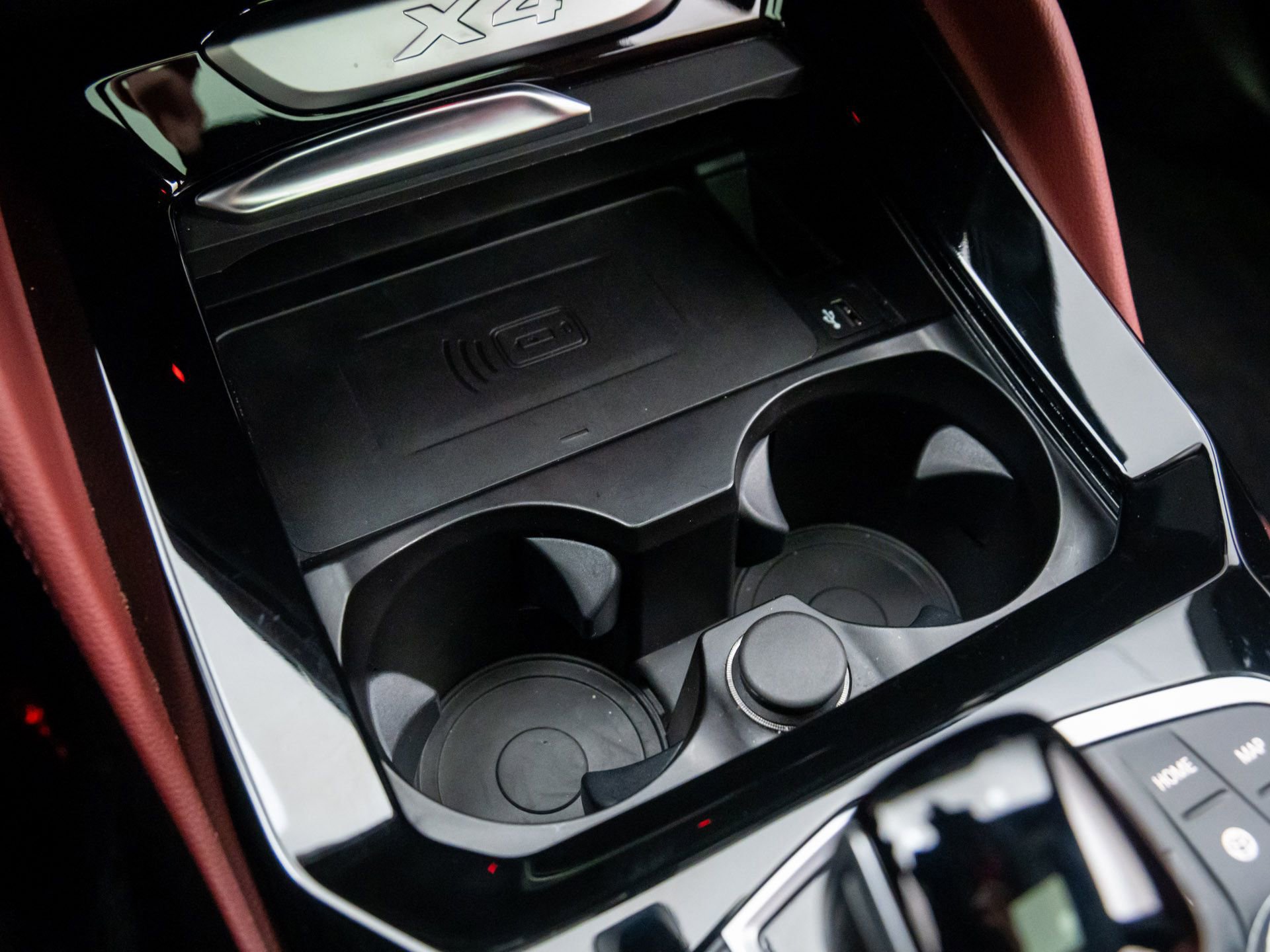 Certified 2025 BMW X4 xDrive30i w/ Premium Package image 30