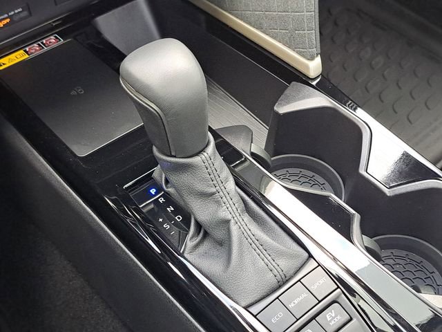 Used 2025 Toyota Camry XLE image 25