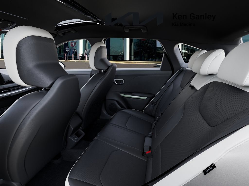 New 2026 Kia K4 GT-Line w/ GT-Line Premium Package FWD image 18